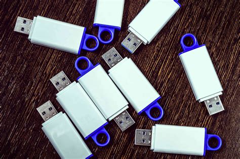 Computer Flash drive に対する画像結果
