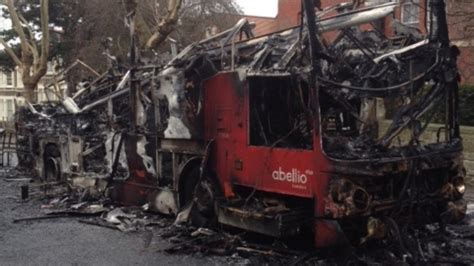 Exploding Bus に対する画像結果