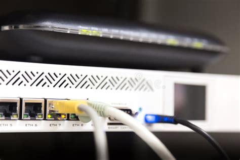 Cable From Modem to Computer に対する画像結果