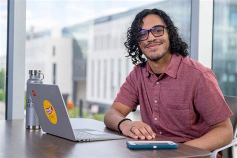 Computer Programmer Education Requirements માટે ઇમેજ પરિણામ