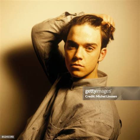 Robbie Williams in Take That に対する画像結果