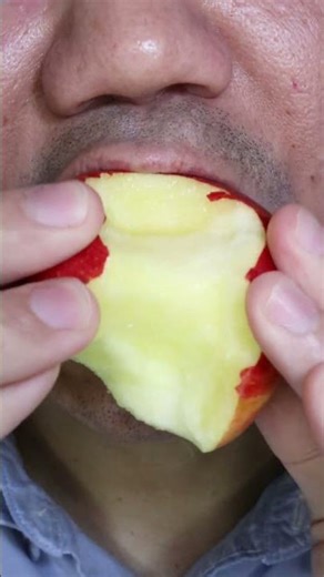 Satisfying Apple 🍎 ASMR #DoctorTristanPeh #ASMR #Apple