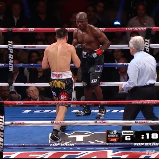 Heart and grit 💥 | Top Rank Boxing