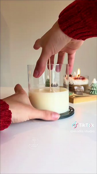 Thank you @nicolemould Christmas Craft Challenge ✨#MakewithBN #candlemaking #candles @nicolemould Ad | Collab I use the Niimbot B21 printer for my candle labels and absolutely love it! It’s super easy to use via the app — perfect for labels, DIYs & small packaging. ✨ Get yours through the link in my bio and use my code MADISSTUDIO to save 15%! #niimbot