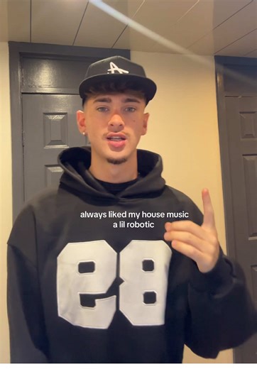 Alien Inspired House Music Beat