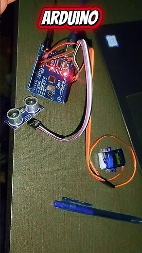 Watch how an Ultrasonic Sensor controls a Servo Motor automatically!