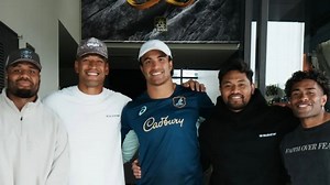 Israel Folau makes surprising return to Wallabies training camp