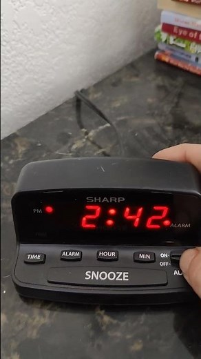 Sharp Alarm Clock. Digital Easy to Use #review #homedecor #bedroom