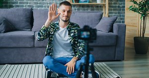 How to record online course videos at home (Tools and tips)