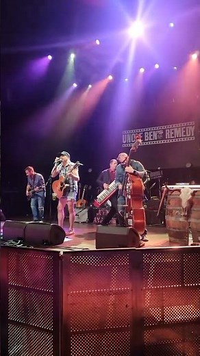 UBR shows the proper way to play the keytar!