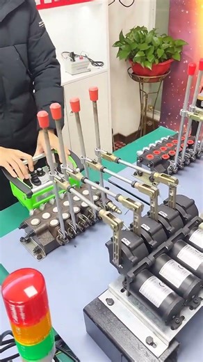 #Satisfying #Multi-Valve Hydraulic System 🔥 short video