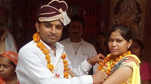 This woman kidnapped her lover at gunpoint during his arranged marriage. Now they're married! #RevolverRani 🇮🇳 👰🏾 | Vocativ