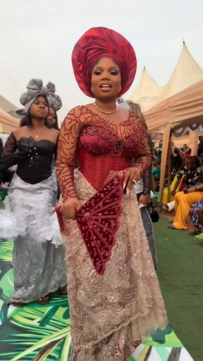 Dearest Bride amaka We are so excited you picked us to share in your special moments MUA @berrys.glamourbackup Photographer @richkraft Hairstylist @dannys_signature_ Gele @gelebyzika Content creator @dsaintconcepts Your home is blessed ♥️🙏🏻🙏🏻🙏🏻 #igboamaka😍😍 #igbowedding #ibankwunigeriaLccshyly | Emmanuella Okafor