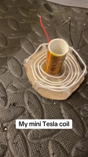 Exploring the Mini Tesla Coil: How It Works
