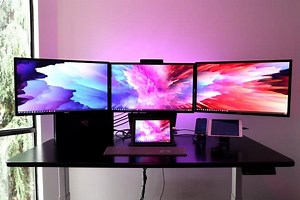 A Complete Guide to Triple Monitor Setup on a Small Desk