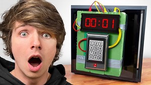 Minecraft But If I Die, My Computer Explodes | Karl Jacobs