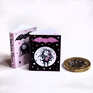 Make your own Isadora Moon Mini Books