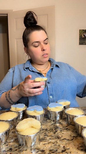 Acrylics are from itsyourcakebestie on instagram cupcake boxes can be found in my Amazon’store https://www.amazon.com/shop/thesweethustle_/list/1DB5MMZANO3CM?ref_=aipsflist | The Sweet Hustle