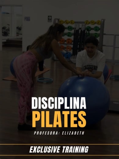 Entrena con conciencia ✨ Pilates en CIAR es una experiencia pensada para fortalecer desde el centro, mejorar tu postura y moverte con mayor control y bienestar. Un espacio para entrenar con intención, conectar con tu cuerpo y sentirte mejor en cada sesión. 🗓 Viernes: 6:30 a 7:30 pm 🧘‍♀️ Profe: Elizabeth 📍 Av. Los Faisanes 999 – Chorrillos 📲 WhatsApp: 948 517 758 👉 Consulta nuestros horarios y súmate a la comunidad CIAR 💛 #ciargym #pilatesesvida #clasesgrupales #VidaActiva #gymchorrillos