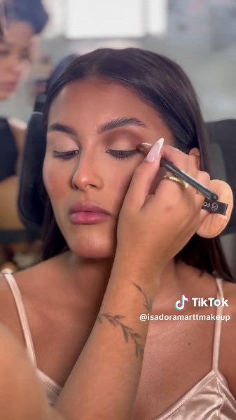 Tutorial | Semi Cut Crease ✨