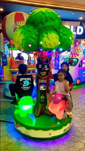 Ride a cute mini horse carousel with friends 🐴 🐎 #carousel #cute