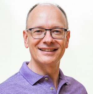 Expert Tips for Using PowerPoint Presenter View (2 screens, Windows) in Zoom or Teams | Think Outside The Slide