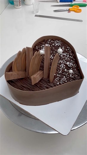 How to make chocolate ganache cake decorating ideas #viral #trending #short #ganachecake #cakevideo