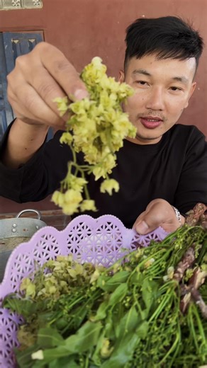 ហូបបាយជាមួយគ្នា: ភេសជ្ជៈបែកច្រុកច្រែ