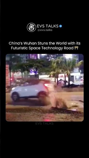 China’s Wuhan Just Built a FUTURISTIC Space-Tech Road 😳🚧 | World Is Stunned!