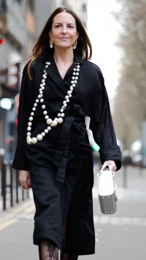 1.5K views | Finding the best tights that fit comfortably and flatter your shape is essential, and you'll need a few pairs of tights to carry you through every occasion, so it's worth investing in some quality staples that will last now. We've tested a huge range of tights and put together our top picks at the link, including a hero pair that'll help soothe and shape a bloated tummy https://trib.al/kcr2BgI | Red Magazine | Facebook