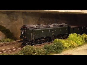 Roco SBB BE 4/6 digitalisieren, ESU Decoder und LEDs einbauen