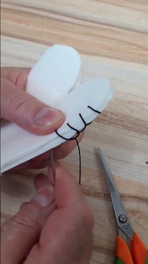 How to Sew the Overcast Stitch by Hand
