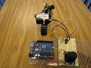 Arduino   2 Servos   Thumbstick (joystick)