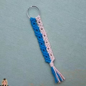 DIY | Macrame Keychain Tutorial Macrame knots pattern #diy #video #pattern #macrame | Boho Dsecoration