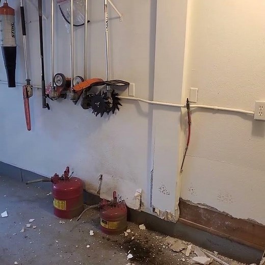 Home Air compressor explosion, Blow up, DANGER