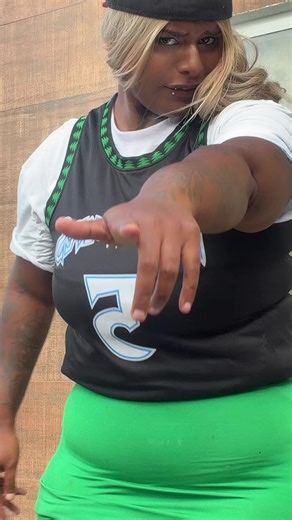 Understanding the DC Universe in Tutorials