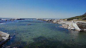 Cape Town has an abundance of crystal clear, sparkling and inviting tidal pools. We visit some of the most popular spots to splash and take a dip in the icy waters. Be sure to visit one of them this summer! | Getaway Magazine