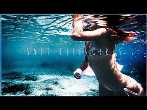 Beautiful Girl Freediving in Ocean ogasawara islands