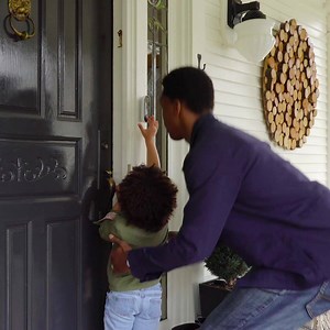 85K views · 105 reactions | Nest Hello alerts you when someone’s at the door so you never miss a surprise visitor again. goo.gl/1r1Mo3 | Google Nest | Facebook