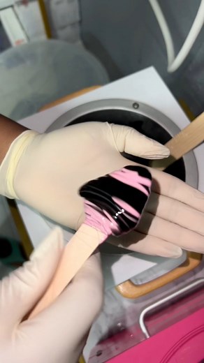 972K views · 33K reactions | How I mix wax! 勺 Both waxes are from Black Coral Wax and you can save $ using code WAXINGQUEEN 﫶 www.blackcoralwax.com #waxingspecialist #foryou #wax #mixing #satisfying #estheticiantips #esthetician #reelsviralfb #reelsfb2024 #goviral | Waxing Queen | Facebook