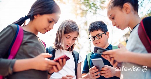 A Guide to Internet Safety for Kids in 2025 | SafeWise