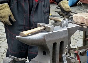 What are Different Types of Forging Tools and their Uses? [Notes & PDF]