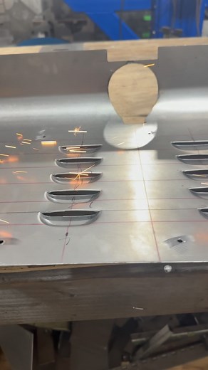 2.5K views · 1.6K reactions | A little louver action on #fordfriday...