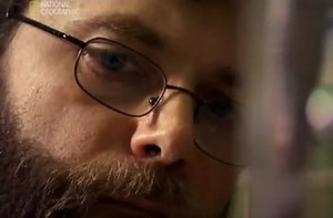 Chimpanzee problem solving.