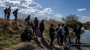 U.S. to set up processing centers for migrants in Central and South America