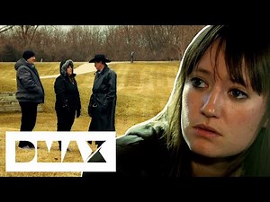 Woman Presents Photographic Evidence Of UFO | Uncovering Alien