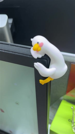 Create the Ultimate Desk Setup for Office Life