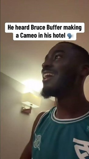 Bruce Buffer is a legend for this 🎤 (via @william_gomis/TT)