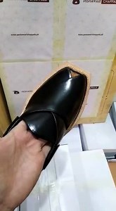 17 reactions | Live Video New Arrival 2020 Product Code: 09252 Export Quality Leather Chappal Leather Sole For more information call or whatsapp here: 0333 5742086 OR 0305 5102308 Website: www.peshawarichappals.pk | Quetta Foot Wear | Facebook