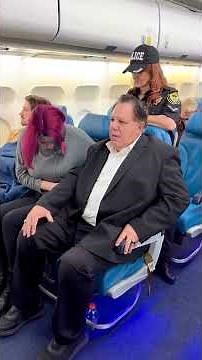 Good thing they were there to help! 💪🏻💪🏻✈️